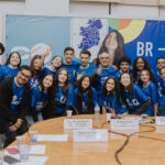 Emoção dá o tom da reunião com pais de alunos de SBC selecionados para intercâmbio