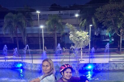 Mel e Vanessa são as mães que entraram no esporte para acompanhar as filhas e hoje não vivem sem o skate