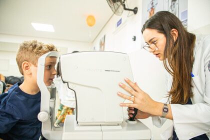 Projeto Olhinhos garante óculos a crianças e adolescentes atípicos de São Caetano