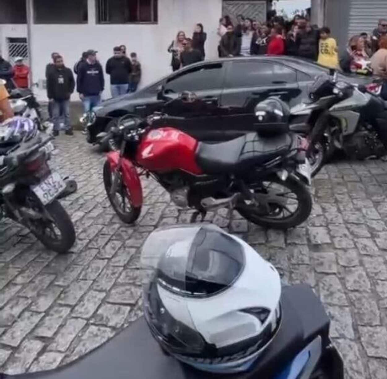 Falecimento de dois motoboys gera comoção e homenagens em Rio Grande da Serra
