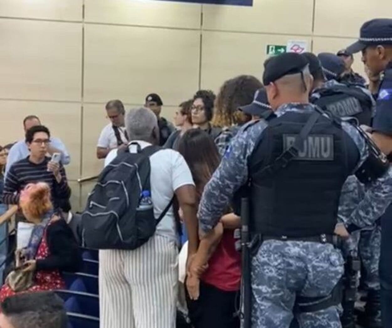 Câmara de S.Caetano aprova relatório contra vereadora do Psol após ocupação de imóvel
