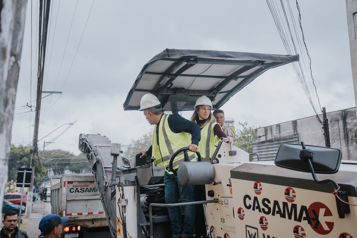 Região ganha obras de pavimentação em 22 ruas; intervenção no asfalto das vias acontecem em 2 etapas com previsão de término em até 60 dias