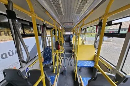 Veículos 100% elétricos com acessibilidade foram apresentados à gestão municipal na última sexta-feira