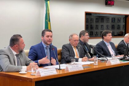 Gilvan defende escalonamento no pagamento de precatório em audiência na Câmara dos Deputados