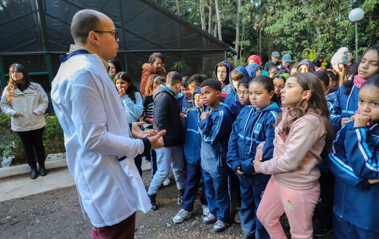 Alunos da rede municipal participaram da entrega da reforma do Borboletário