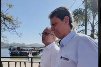 Tarcísio de Freitas anuncia R$ 30 milhões para revitalização da Prainha do Riacho Grande