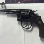 Arma foi apreendida com criminoso