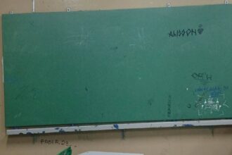 Escola estadual no Jardim da Represa em São Bernardo fica sem diretor e é vandalizada