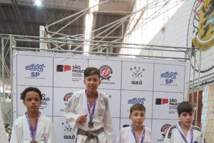 Instituto Energia do Saber une educação ao judô e conquista quatro medalhas em São Bernardo