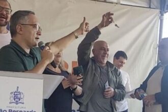 Prefeito de S.Bernardo entrega praça revitalizada e anuncia Ecoponto no bairro dos Casa