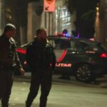 Agentes isolaram a área para a realização de perícia da Polícia Civil em frente a casa no Morumbi