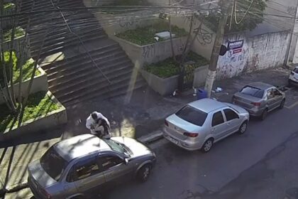 Homem puxa cabelo de companheira durante discussão na rua e é preso em São Caetano