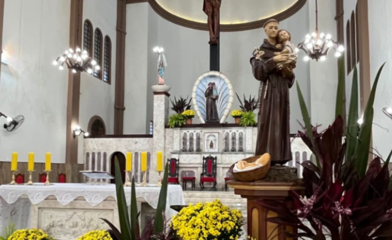 Hoje é dia de Santo Antônio, o Santo Casamenteiro, e igrejas realizam benção dos pães