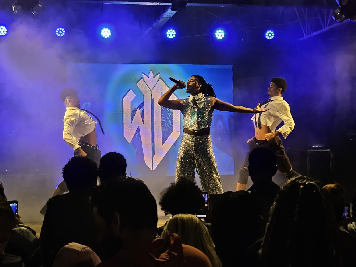 WD emociona durante apresentação no Festival Diversidade na Cidade - Foto Rafael Costa (PMETRP)