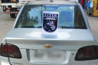 Carro com quase 700 multas é apreendido pela GCM em Diadema