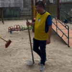 Mão na enxada: Prefeito Taka se une a 200 voluntários para revitalizar escola em Diadema