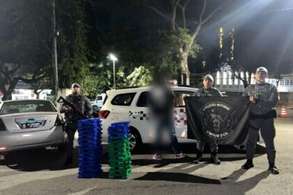 PM prende em SBC homem que transportava grande quantidade de drogas em cofre dentro de carro
