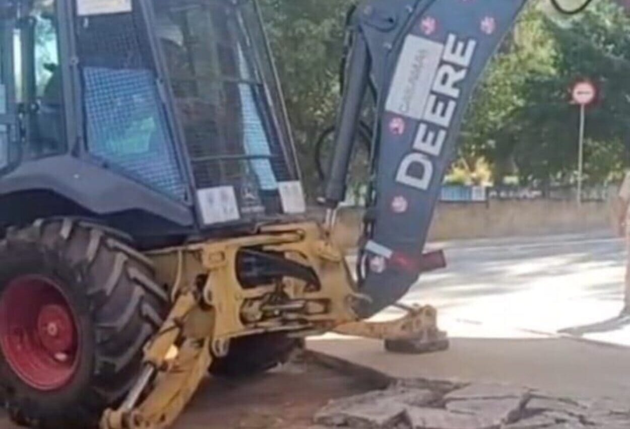 S.Bernardo obras de novo retorno na avenida Kennedy, na altura do viaduto Mamãe Clory