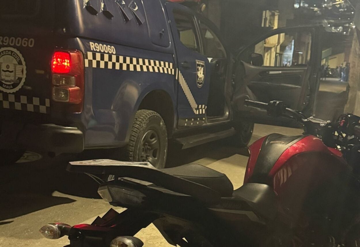 GCM Mauá recupera moto roubada e encerra evento irregular no Jardim Oratório