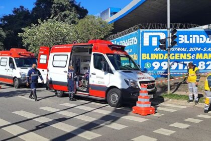 Rapaz de 30 anos perde a vida ao colidir moto em poste em Santo André