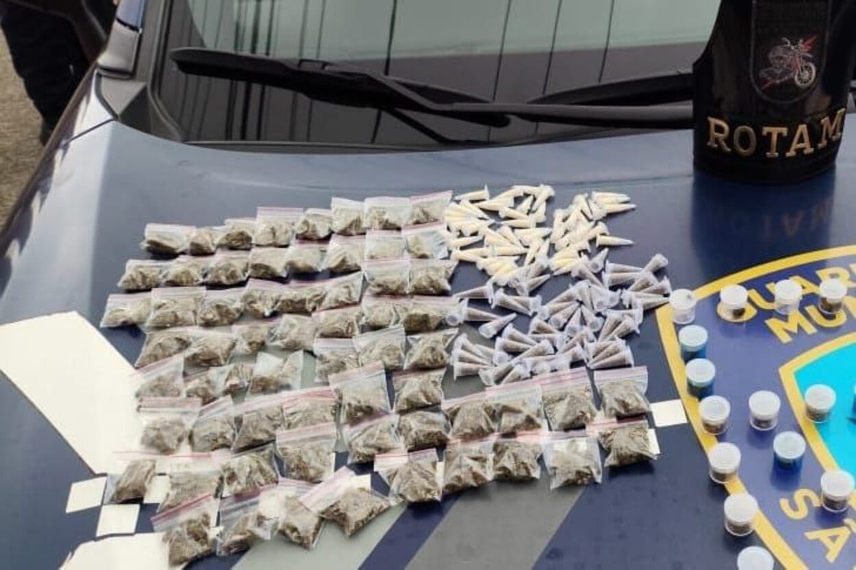 Patrulhamento da GCM de São Caetano resulta em prisões e apreensão de drogas em Santo André