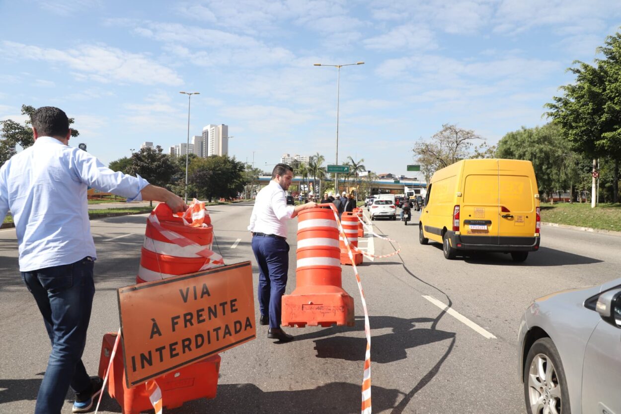 Santo André libera tráfego na Avenida Santos Dumont após obra de combate às enchentes