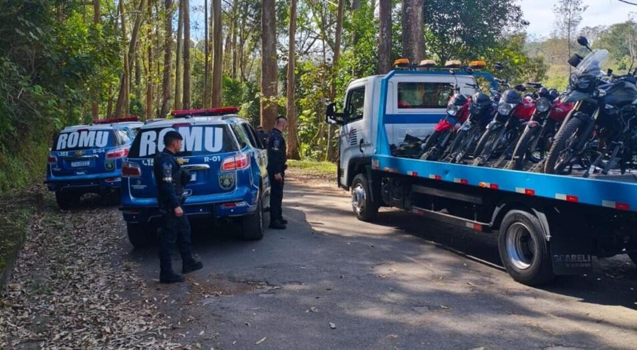 GCM de S.Bernardo apreende 5 motos e desmonta ponto de manobras perigosas no Demarchi