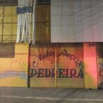 Indivíduos foram flagrados com materiais subtraídos e reconhecidos por testemunha no local do furto