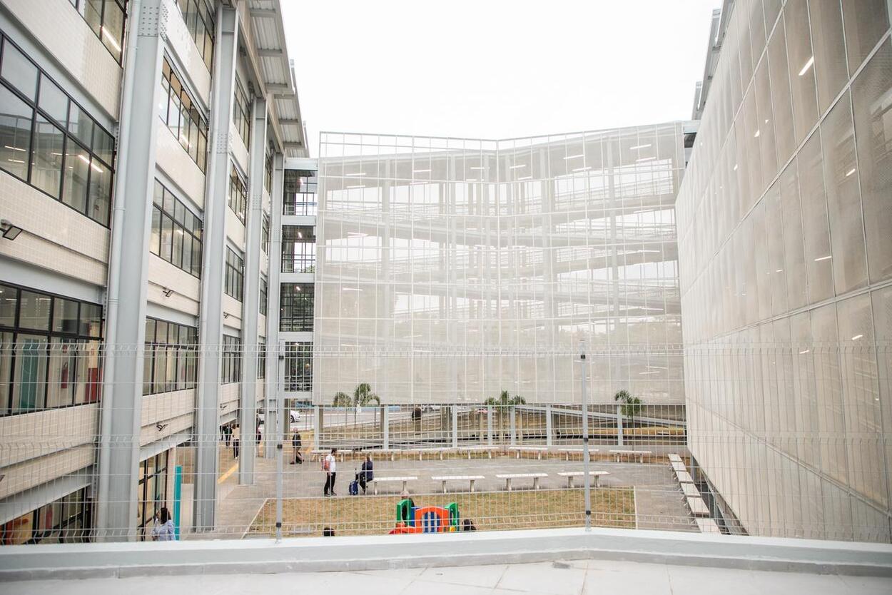 Com investimento de R$ 74,6 milhões, o centro educacional formado pelas duas unidades elevou a 68 o número de escolas municipais