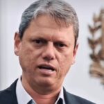 Após prisão domiciliar de Bolsonaro, Tarcísio diz em vídeo: 'Não vão calar esse movimento'