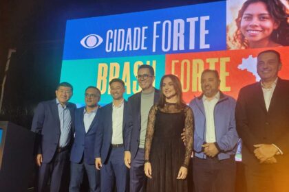 Com a presença de autoridades, ex-prefeito Paulo Serra estreia na TV Band com programa focado em gestão pública.