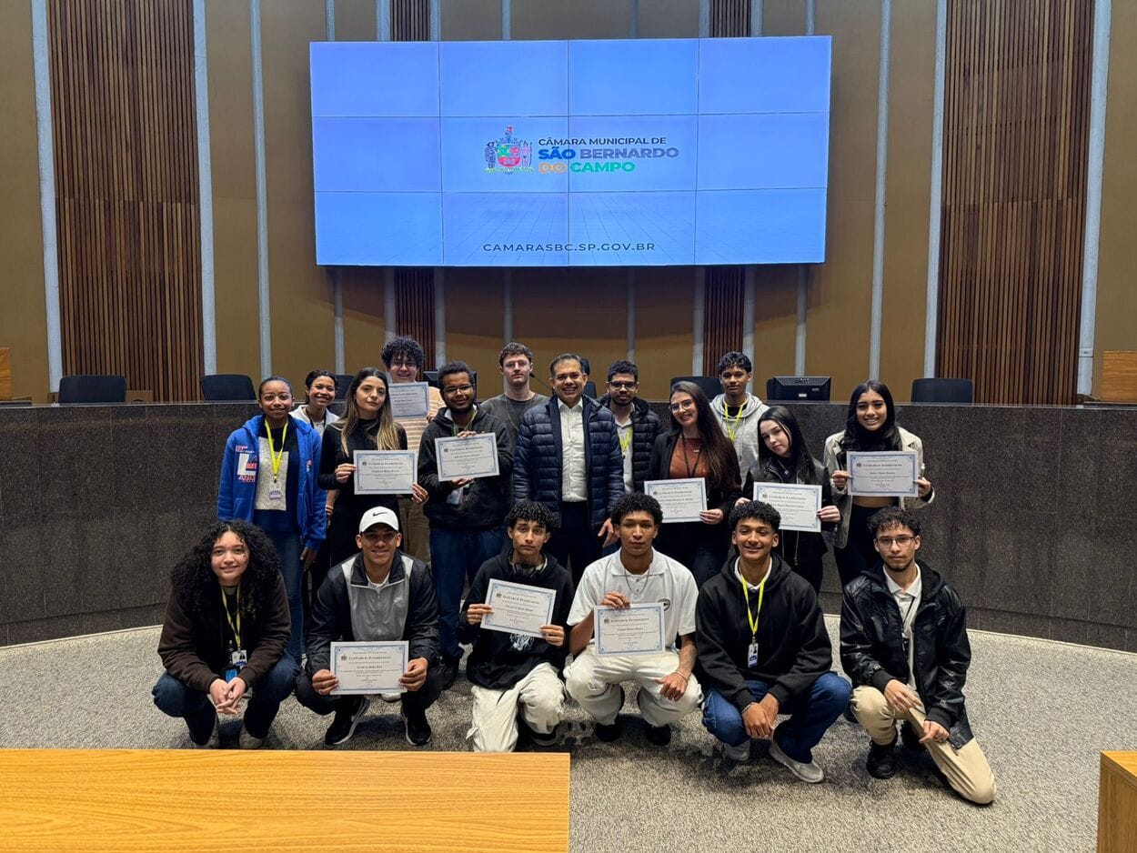 Após dois anos, Câmara de SBC encerra ciclo dos primeiros jovens aprendizes