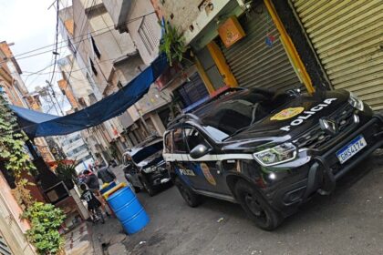 Dono de tabacaria é preso em Diadema por vender bebida a menores e produtos ilegais