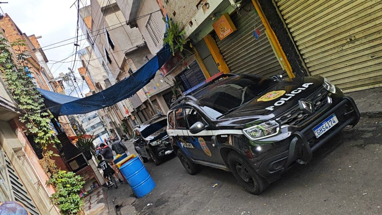 Dono de tabacaria é preso em Diadema por vender bebida a menores e produtos ilegais