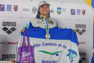 Nadadora de São Caetano conquista medalha de ouro nos 200m Borboleta do Pan