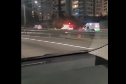 Acidente com duas motos deixa três feridos na Rodovia Anchieta