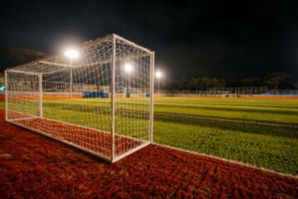 Reforma do campo da Paulicéia é entregue e beneficiará cerca de 300 crianças da região