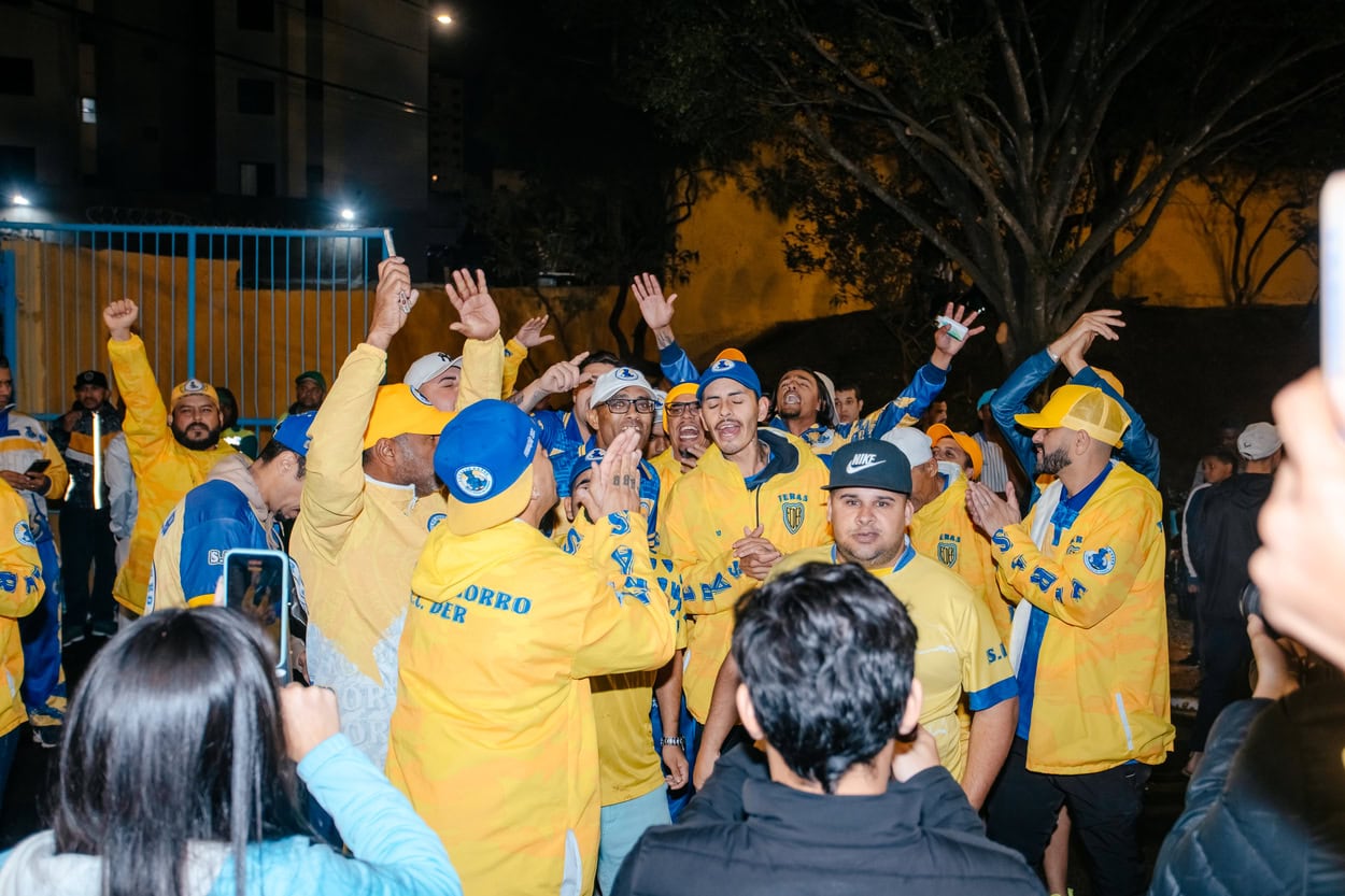 Revitalização do campo do DER é entregue pela gestão e vai beneficiar 500 crianças em SBC