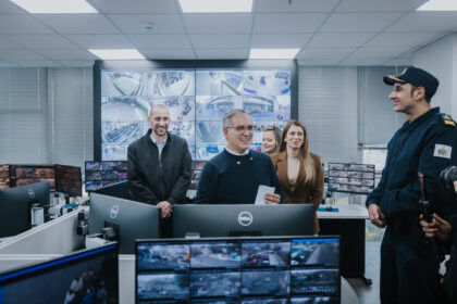 prefeito marcelo Lima na central de videomonitoramento