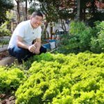 Taka reforça compromisso com hortas comunitárias em evento com agricultores