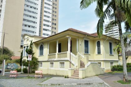Casa da Palavra recebe encontro de troca de livros neste sábado
