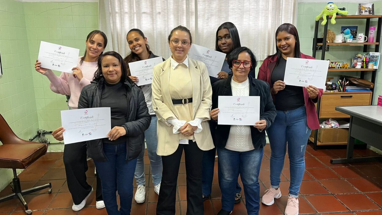 Fundo Social promove curso de Design de Sobrancelhas em Rio Grande da Serra