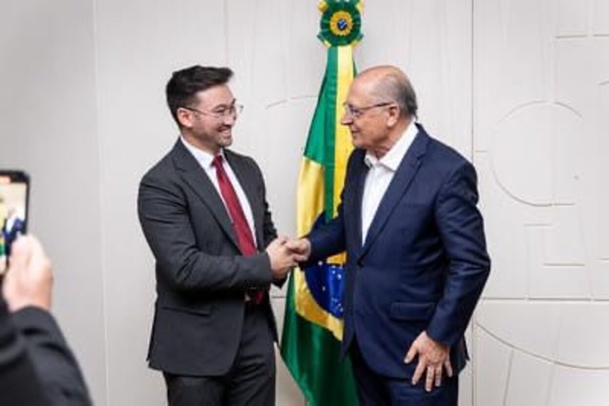 Governo Federal anuncia novas moradias, telemedicina e ônibus escolares para Rio Grande da Serra