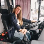 Prefeita Jéssica chega de ônibus na Vila São Pedro e entrega 10 novos coletivos em SBC