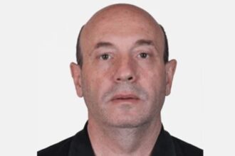 Vídeo mostra professor de São Caetano sendo abordado por dupla no Ipiranga