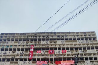 Famílias do MBL ocupam prédio no centro de Diadema