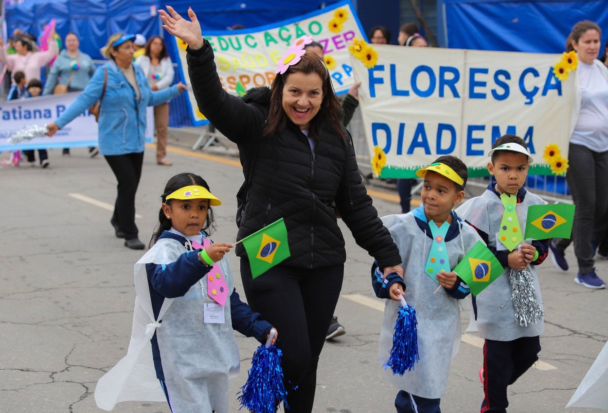Animação tomou conta das pessoas na avenida.