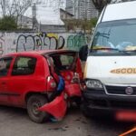 Em Santo André, colisão entre carro e van escolar deixa uma ferida na Av. Giovanni Batista Pirelli