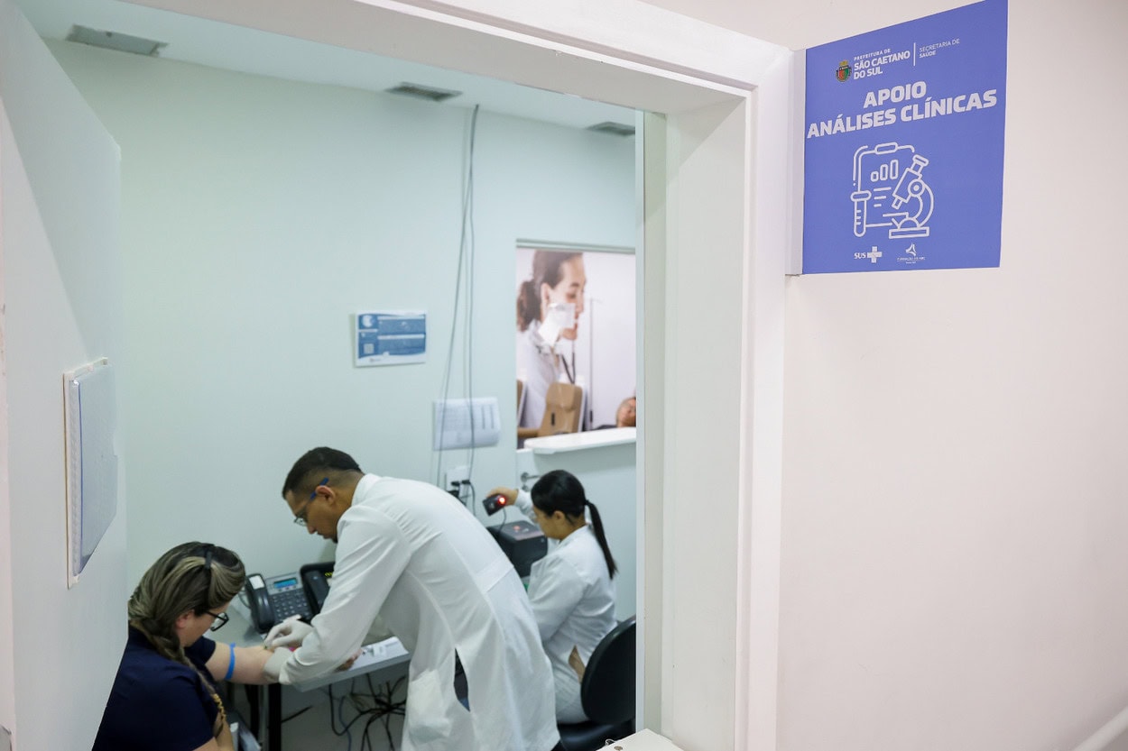 Na primeira semana após a mudança, o tempo de espera pelo resultado de exames caiu pela metade: de 3h para 1h30