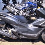 Por volta das 11h de sábado (6/9), os GCMs avistaram uma motocicleta Honda PCX em alta velocidade.